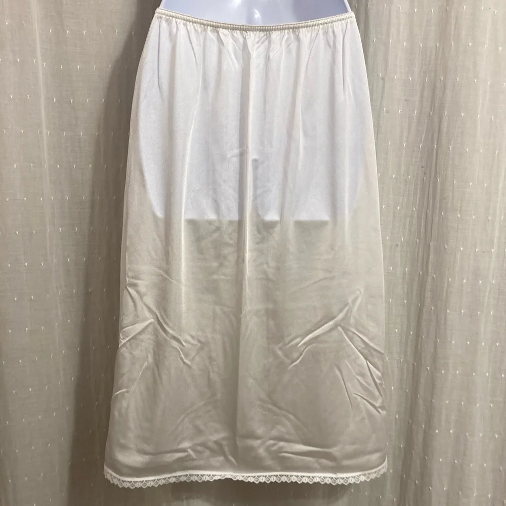 Vintage Velrose Half-Slip - Picture 4 of 6
